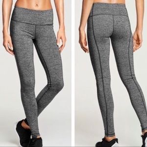 NWOT Victoria’s Secret Sport Knockout Legging